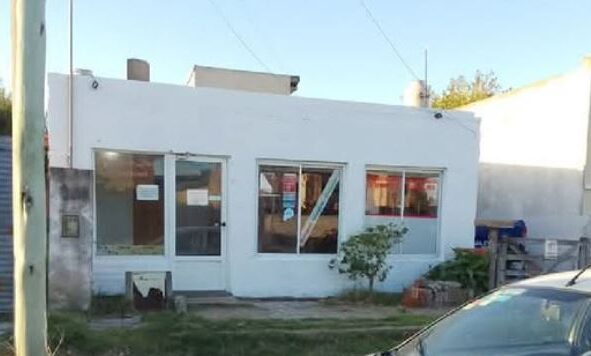 local al frente